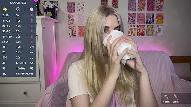 pawpaws online show from October 9, 2025, 6:33 am