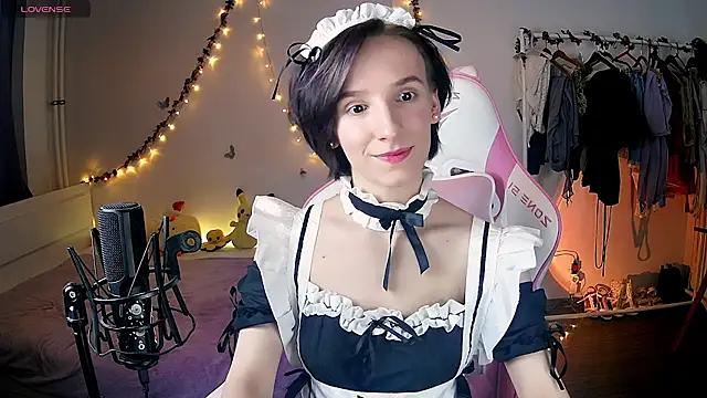 Violet Veliya online show from February 2, 2025, 3:49 pm