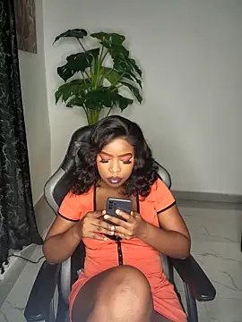 rosey cheeks online show from April 18, 2026, 6:01 pm