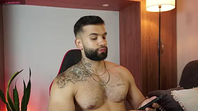 MarkHazze online show from November 24, 2025, 12:10 am