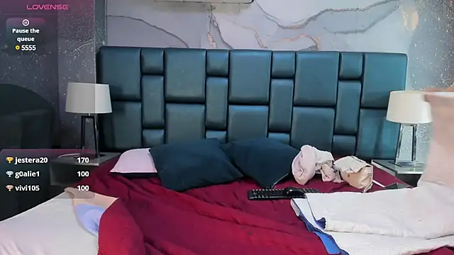 Snapshot of Nahomi_Wild chatting on February 4, 2025, 2:07 am Nahomi Wild online show from February 4, 2025, 2:07 am