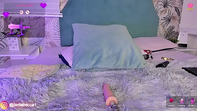 bellaa becca online show from March 17, 2025, 11:32 pm