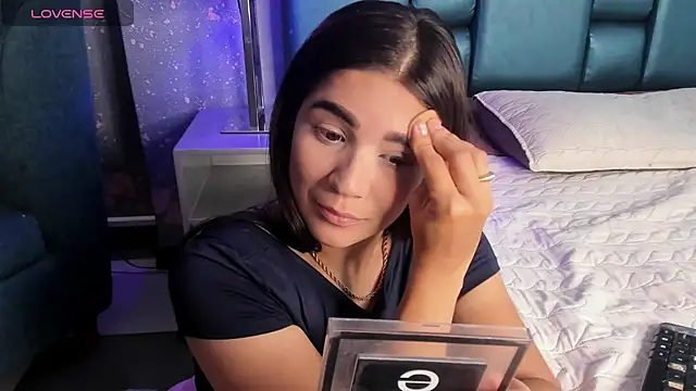 bellaa becca online show from November 23, 2025, 6:41 pm