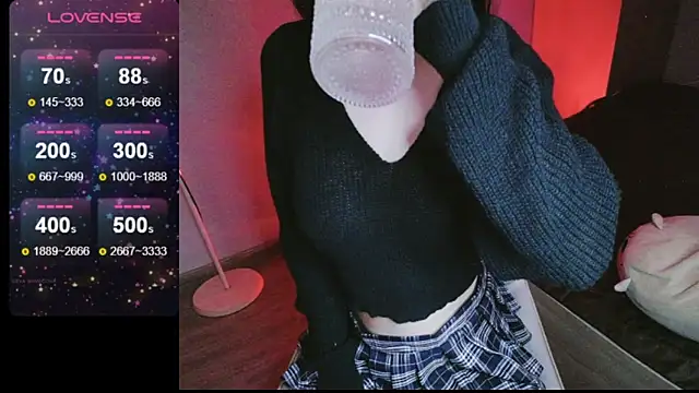  Viviann  online show from March 10, 2025, 4:25 pm