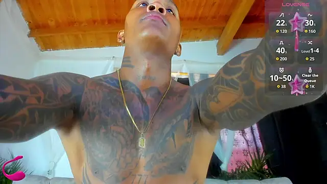 esteveen ortegas  online show from October 28, 2025, 2:53 pm