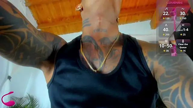 esteveen ortegas  online show from November 16, 2025, 3:39 pm