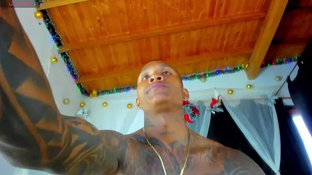 esteveen ortegas  online show from December 21, 2025, 10:06 pm