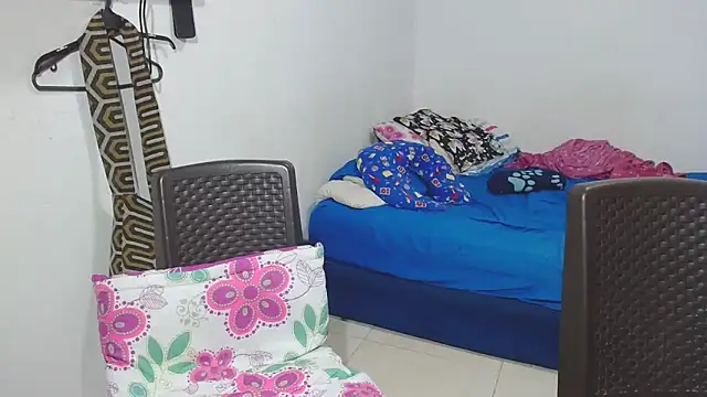 big small h0rny  online show from March 8, 2025, 2:34 am