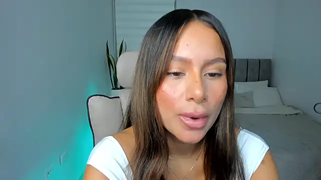 AndreaMartini online show from February 21, 2025, 1:33 am