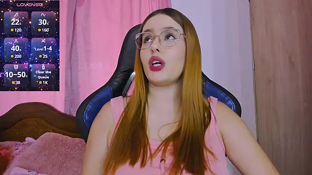 ParisShayk online show from March 4, 2025, 6:18 pm