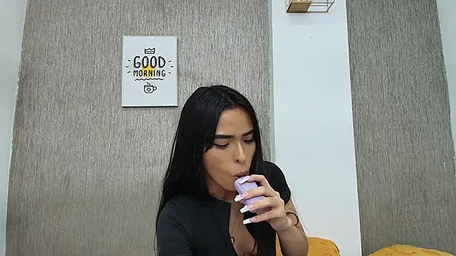 Cloeandtyfanny online show from February 12, 2025, 6:40 am