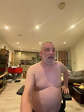 LondonTeffy online show from May 26, 2026, 9:22 pm