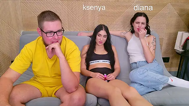 Ksenny online show from October 28, 2025, 8:00 pm