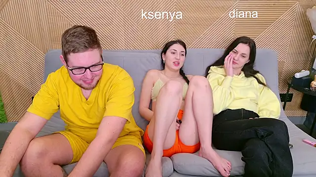 Ksenny online show from March 4, 2026, 3:56 am