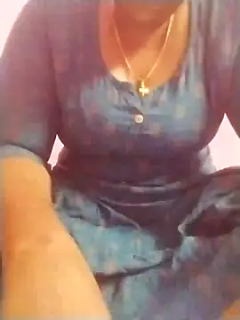 Snapshot of Tamilpriya46 chatting on February 2, 2025, 11:08 am Tamilpriya46 online show from February 2, 2025, 11:08 am