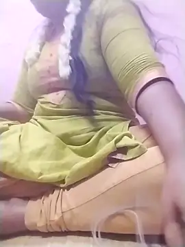Snapshot of Tamilpriya46 chatting on February 26, 2025, 5:39 pm Tamilpriya46 online show from February 26, 2025, 5:39 pm