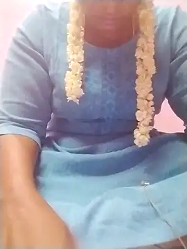 Snapshot of Tamilpriya46 chatting on March 2, 2025, 5:25 pm Tamilpriya46 online show from March 2, 2025, 5:25 pm