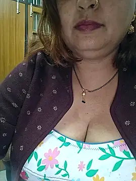 Dianaa9 online show from December 1, 2025, 3:22 am