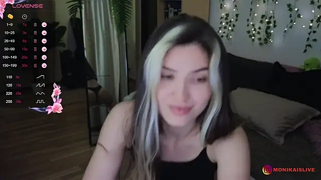 monikavenom online show from September 28, 2025, 1:11 am