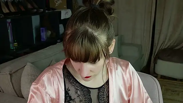 victoirenextdoor online show from March 14, 2026, 11:43 pm