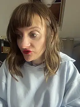 victoirenextdoor online show from March 23, 2026, 8:24 pm