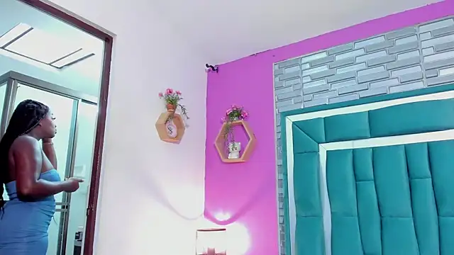 LORENSCOLLINS online show from September 9, 2025, 1:10 pm