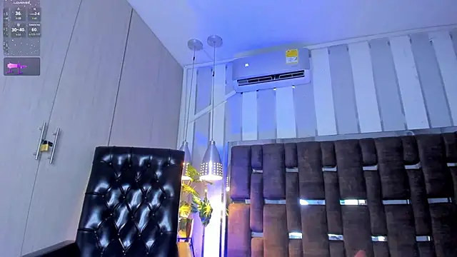 Maximo   online show from September 24, 2025, 9:29 pm