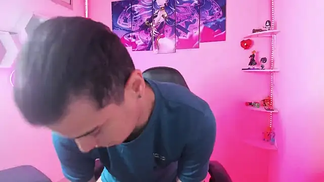 Maximo   online show from November 12, 2025, 9:58 pm