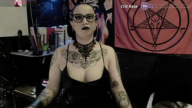 Evil Queen 666 online show from May 14, 2026, 6:20 am