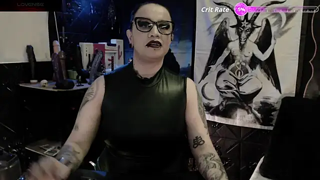 Evil Queen 666 online show from June 5, 2026, 5:47 am