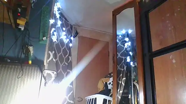 Snapshot of stormynight1 chatting on March 5, 2026, 5:58 am stormynight1 online show from March 5, 2026, 5:58 am