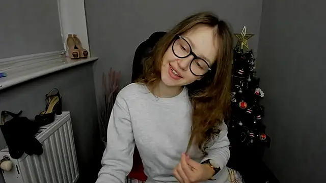 Snapshot of AfinaCutie chatting on January 2, 2025, 1:08 pm AfinaCutie online show from January 2, 2025, 1:08 pm