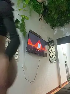 tamarabigass1 online show from November 18, 2025, 5:34 am