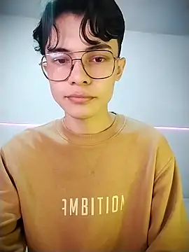 Dmitri Aksnes online show from November 13, 2025, 8:52 pm