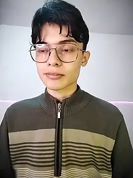 Dmitri Aksnes online show from November 28, 2025, 9:39 pm