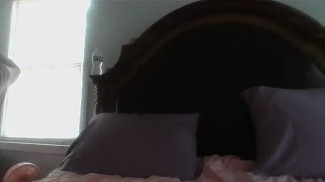 Snapshot of ebonyred chatting on April 26, 2026, 1:42 pm ebonyred online show from April 26, 2026, 1:42 pm