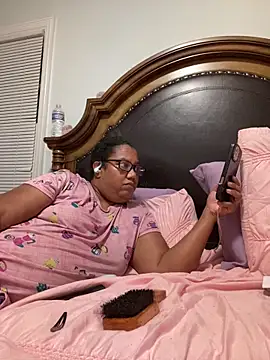 Snapshot of ebonyred chatting on May 2, 2026, 1:32 am ebonyred online show from May 2, 2026, 1:32 am