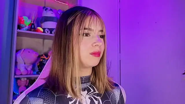 EmilyMiller  online show from February 13, 2026, 4:58 pm