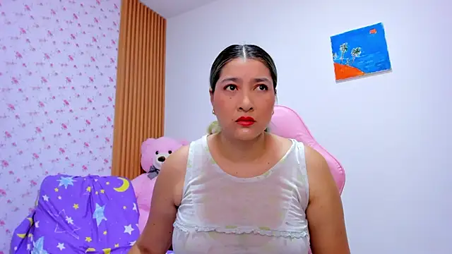 Soyqueen online show from May 24, 2026, 11:59 am