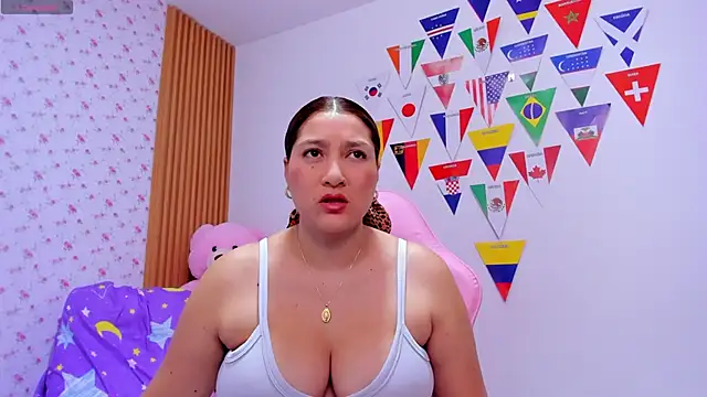 Snapshot of Soyqueen chatting on June 19, 2026, 3:11 am Soyqueen online show from June 19, 2026, 3:11 am