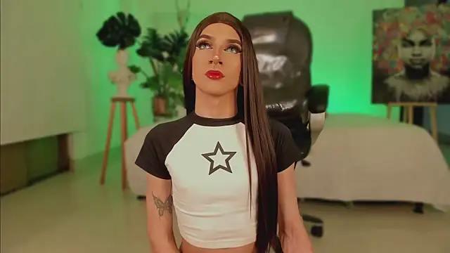 Taylor  foxxx online show from December 11, 2024, 7:09 am