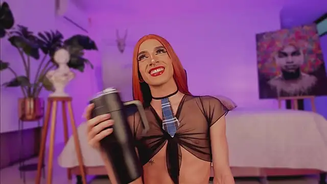 Taylor  foxxx online show from January 8, 2025, 10:04 am