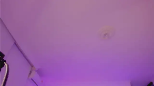 Taylor  foxxx online show from January 30, 2025, 4:06 am