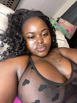 Honeycoco0211 online show from February 20, 2025, 4:07 am