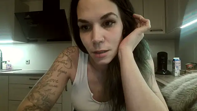 Lady Knaller online show from December 20, 2025, 9:22 pm