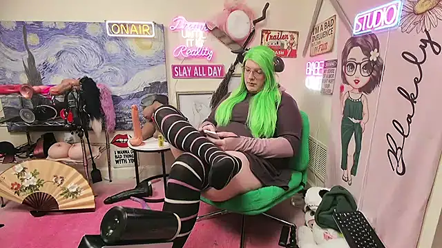 Snapshot of Blakelytgirl chatting on February 4, 2026, 4:57 pm Blakelytgirl online show from February 4, 2026, 4:57 pm