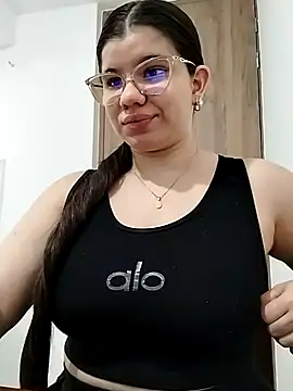 Danzel1105 online show from February 12, 2025, 9:20 am