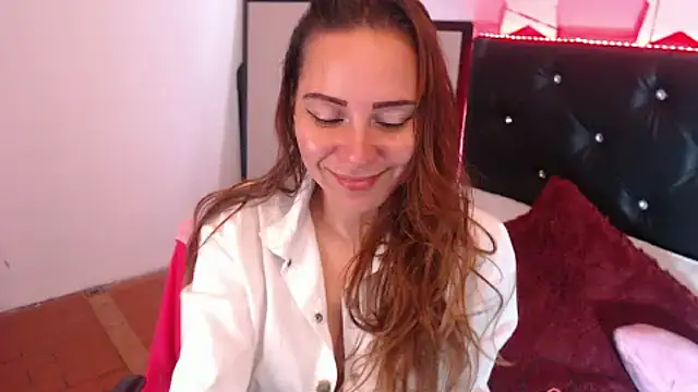 camila delarosa online show from October 9, 2025, 4:16 pm