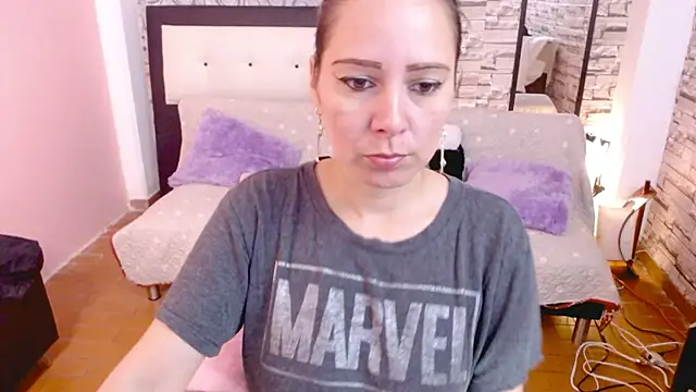 camila delarosa online show from March 15, 2026, 12:22 pm