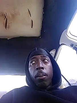 chocolatemeatstick25 online show from January 18, 2026, 5:39 pm